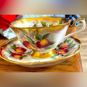 Royal Albert Treasure Chest series